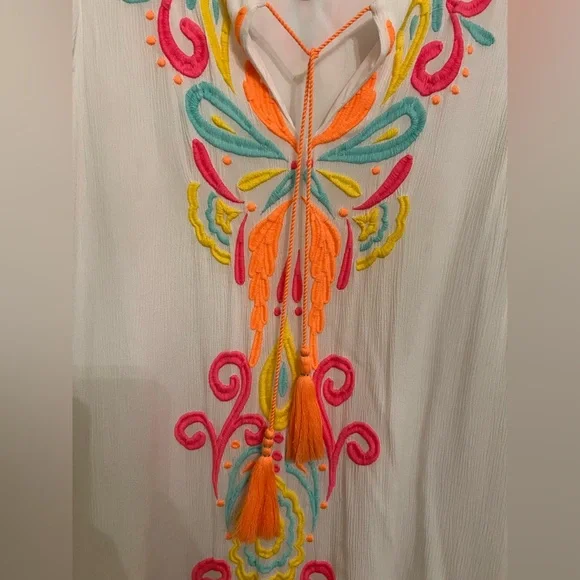 Lilly Pulitzer White Tunic with Pink and Orange Accents. Only worn a few times. - Picture 5 of 15